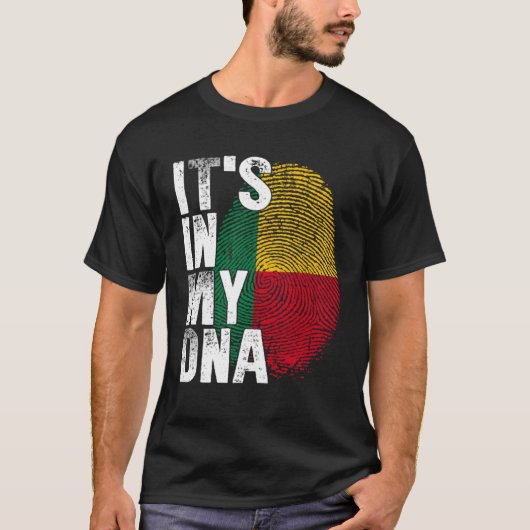 私のDNAにはベナン人のアフリカ人 Tシャツ (正面)