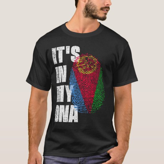 私のDNAエリトリア国旗の中にある Tシャツ (正面)