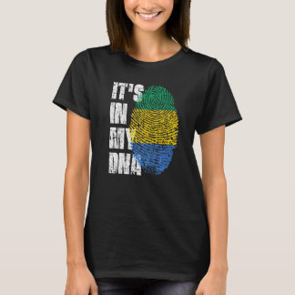 私のDnaガボン国旗のガボンの中にある Tシャツ