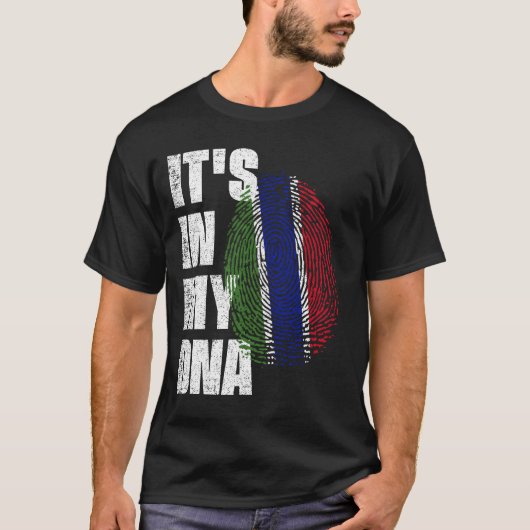 私のDNAガンビア国旗の中にある Tシャツ (正面)