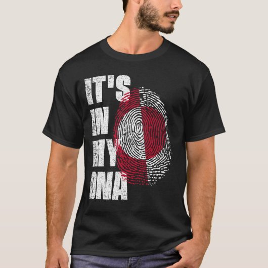 私のDNAグリーンランド国旗の中だ Tシャツ (正面)