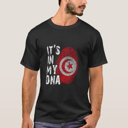 私のDNAチュニジア国旗チュニジアサッカーアラブ Tシャツ (正面)