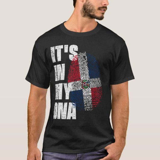 私のDNAドミニカ共和国国旗の中にある Tシャツ (正面)