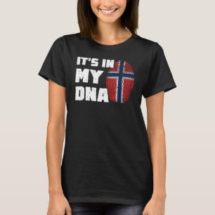 私のDNAノルウェー国旗の指紋の男性の女性の中にある Tシャツ