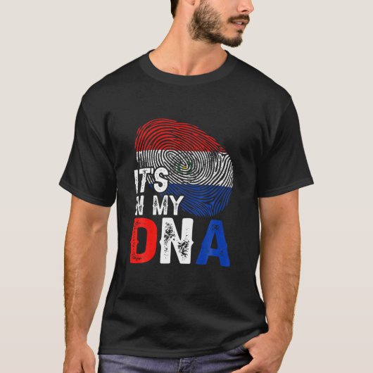 私のDNAパラグアイ国旗の指紋愛国者の中にある Tシャツ (正面)
