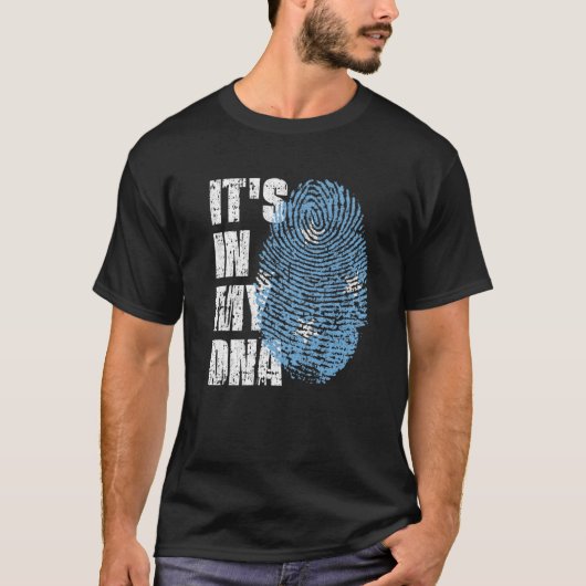 私のDNAミクロネシア国旗の中だ Tシャツ (正面)