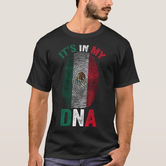 私のDNAメキシコのヒスパニック誇りを持ったメキシコ国旗に載っている Tシャツ (正面)