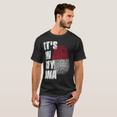 私のDNAモナコ国旗の中にある Tシャツ (正面フル)