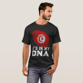 私のDna指紋チュニジア国旗の中にある Tシャツ (正面フル)