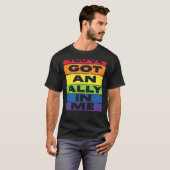 私のLGBTの得虹の旗のサポートに味方 Tシャツ (正面フル)