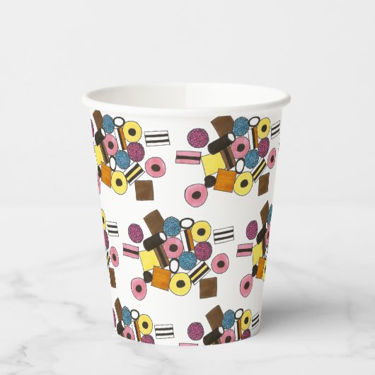 私はあなたを愛するLicorice Allsortsバレンタインデーお菓子 紙コップ (左)