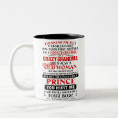 私はおばあちゃんの甘えの孫熱狂するです ツートーンマグカップ (左)