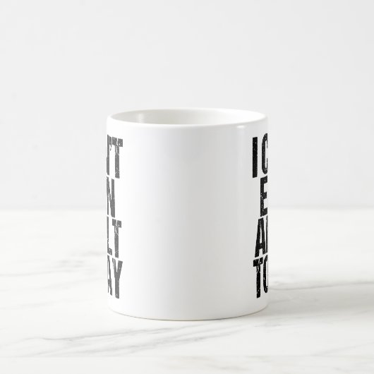 私はおもしろい今日は大人も大人もユーモアが通じない コーヒーマグカップ (中央)