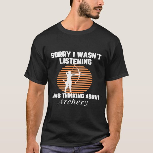 私はおもしろい弓考え射の弓について Tシャツ (正面)