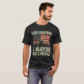 私はおもしろい狩りが好きで、3人の鹿が好きかもしれない Tシャツ (正面フル)