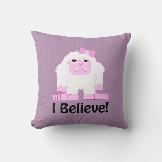 私はかわいい漫画の女の子の雪男を信じます クッション (正面)