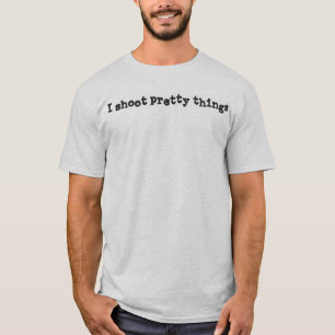私はかわいらしい事を撃ちます Tシャツ