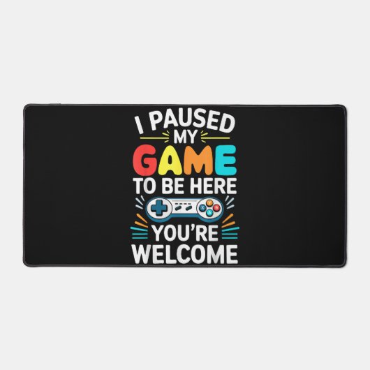 私はここにシャツの男性の女性の子供Vに私のゲームを一時停止 デスクマット (正面)