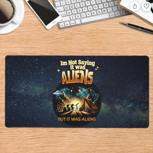 私はことわざではないエイリアンだったが、エイリアン デスクマット