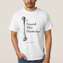 私はこの上腕骨Tシャツを見つけた