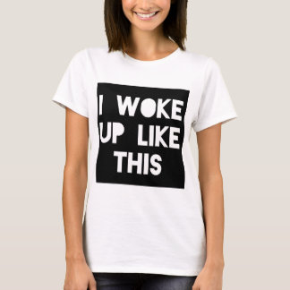 私はこの写実的なtdeのように目覚めました tシャツ