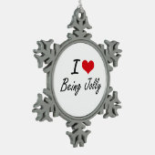 私はすてきで芸術的なデザインであることを愛します スノーフレークピューターオーナメント (左)