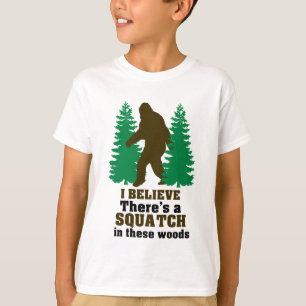 私はそこにですこれらの森のSQUATCH信じます Tシャツ