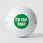 私はそのゴルフタップをボールに打ち込む ゴルフボール (正面)