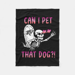 私はその犬の骨格のハロウィンをペットにできるか フリースブランケット
