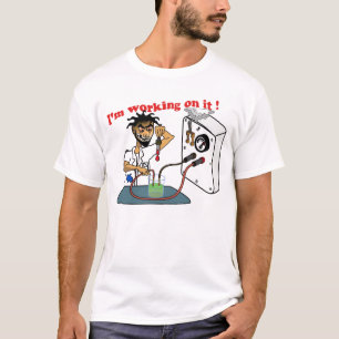 私はそれに取り組んでいます Tシャツ