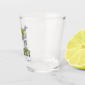 私はそれを汚れた(マルティーニの)カクテルのユーモア好みます ショットグラス (右)