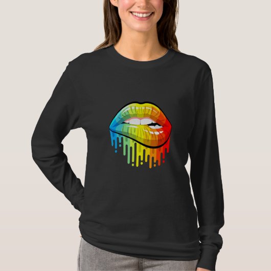 私はそれを舐めて虹の唇にした Tシャツ (正面)