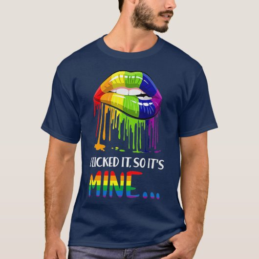 私はそれを舐め、私のゲイプライドLGBT Tシャツ (正面)