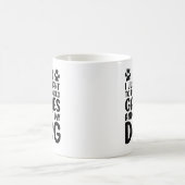 私はただビデオゲ遊ームと私の犬のおもしろいをペットしたい コーヒーマグカップ (中央)