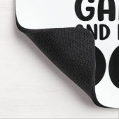 私はただビデオゲ遊ームと私の犬のおもしろいをペットしたい マウスパッド (コーナー)