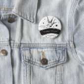 "私はだれもではないです。 だれですか。" 缶バッジ (インサイチュ)