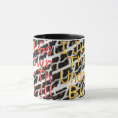 私はちょうどバスの下で投げられて得ました マグカップ (中央)