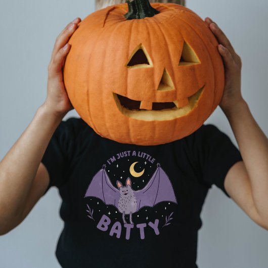 私はちょうど少しバティ面白いハロウィーンのこうもりパンだ Tシャツ