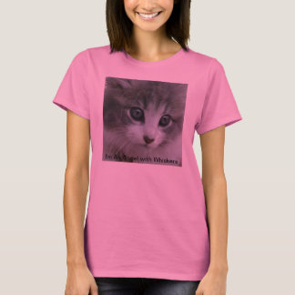 私はひげを搭載する天使です Tシャツ