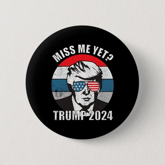 私はまだおもしろいトランプ2024 2 缶バッジ (正面)