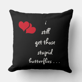 私はまだその馬鹿な蝶を手に入れる クッション