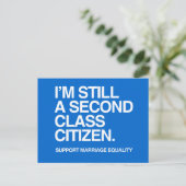 私はまだ二級市民 – .png ポストカード (スタンド正面)