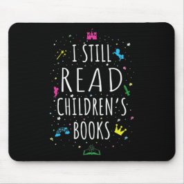 私はまだ子供の本を読む マウスパッド