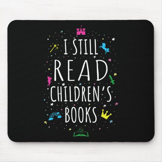 私はまだ子供の本を読む マウスパッド (正面)