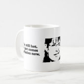 私はまだ熱いです。 それはフラッシュちょうど入って来ます コーヒーマグカップ (正面左)