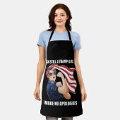 私はまだ私は謝罪を切り詰めていないトランプ女だ エプロン (着用した状態)