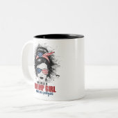 私はまだ私は謝罪を切り詰めていないトランプ女だ ツートーンマグカップ (正面左)