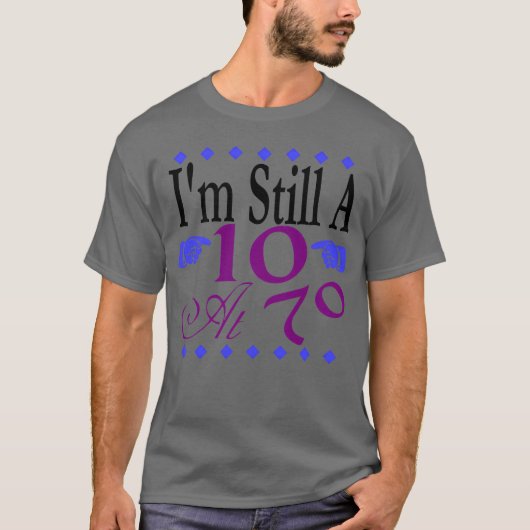 私はまだa10です tシャツ (正面)