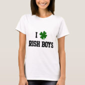 私はアイルランドの男の子、緑のシャムロックのTシャツを愛します Tシャツ (正面)