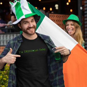 私はアイルランド風の今日セントパトリックの日ミニマリスト Tシャツ